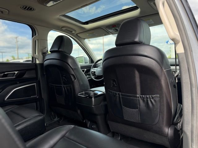 Used 2025 Kia Telluride S FWD image 19