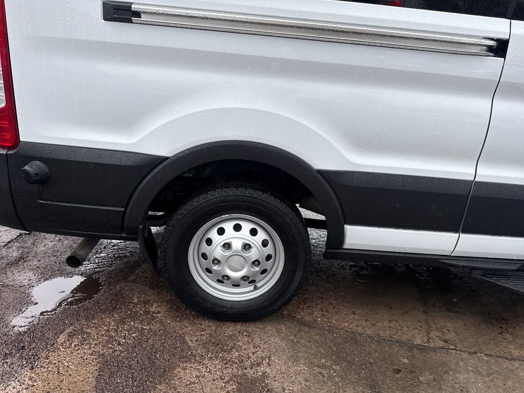Certified 2024 Ford Transit 350 XLT AWD/4WD image 24