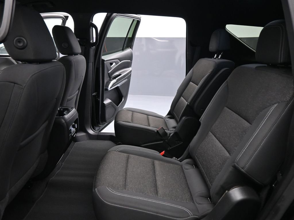 Used 2024 Chevrolet Traverse LT image 44