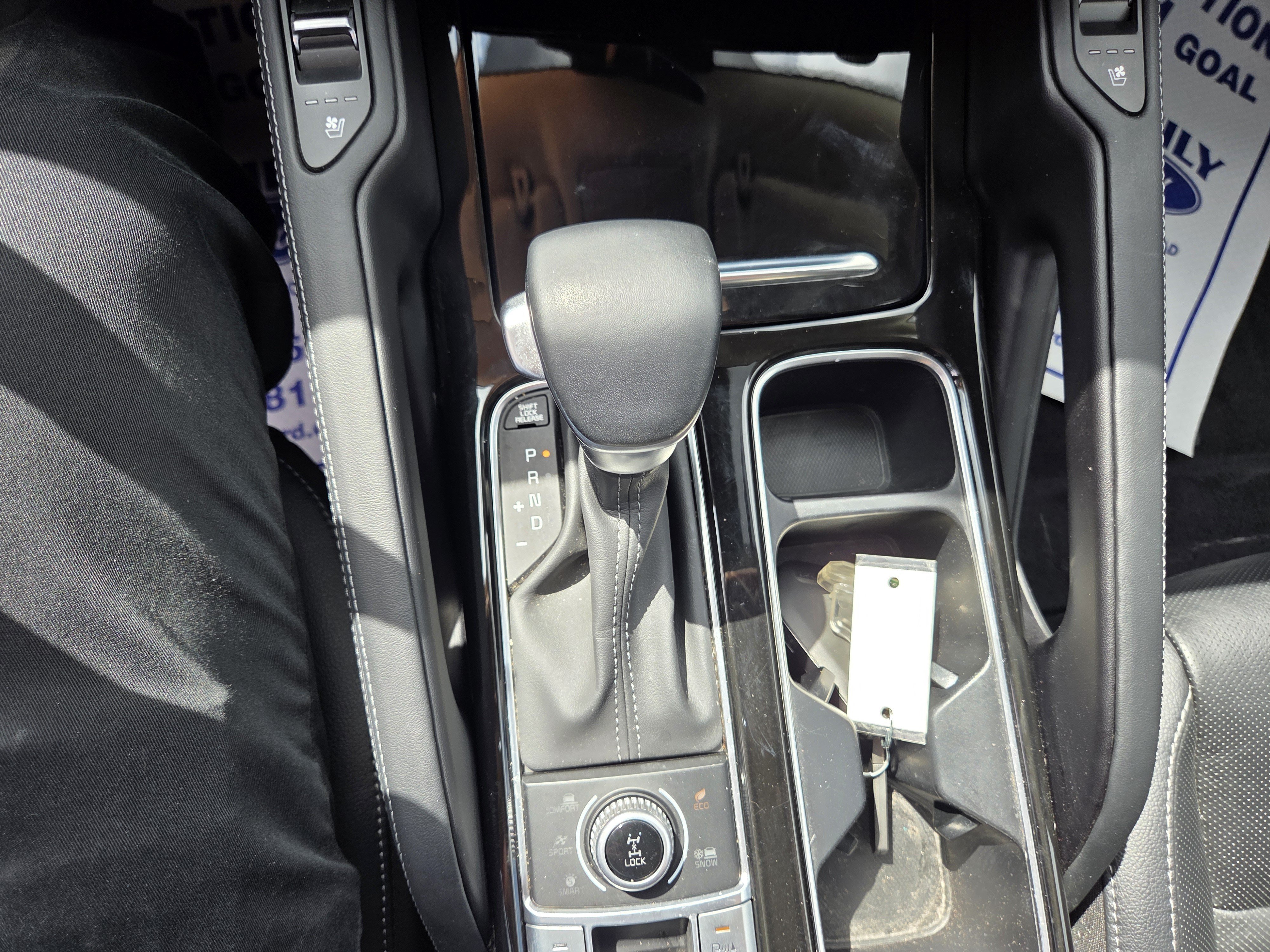 Used 2024 Kia Telluride EX AWD/4WD image 17