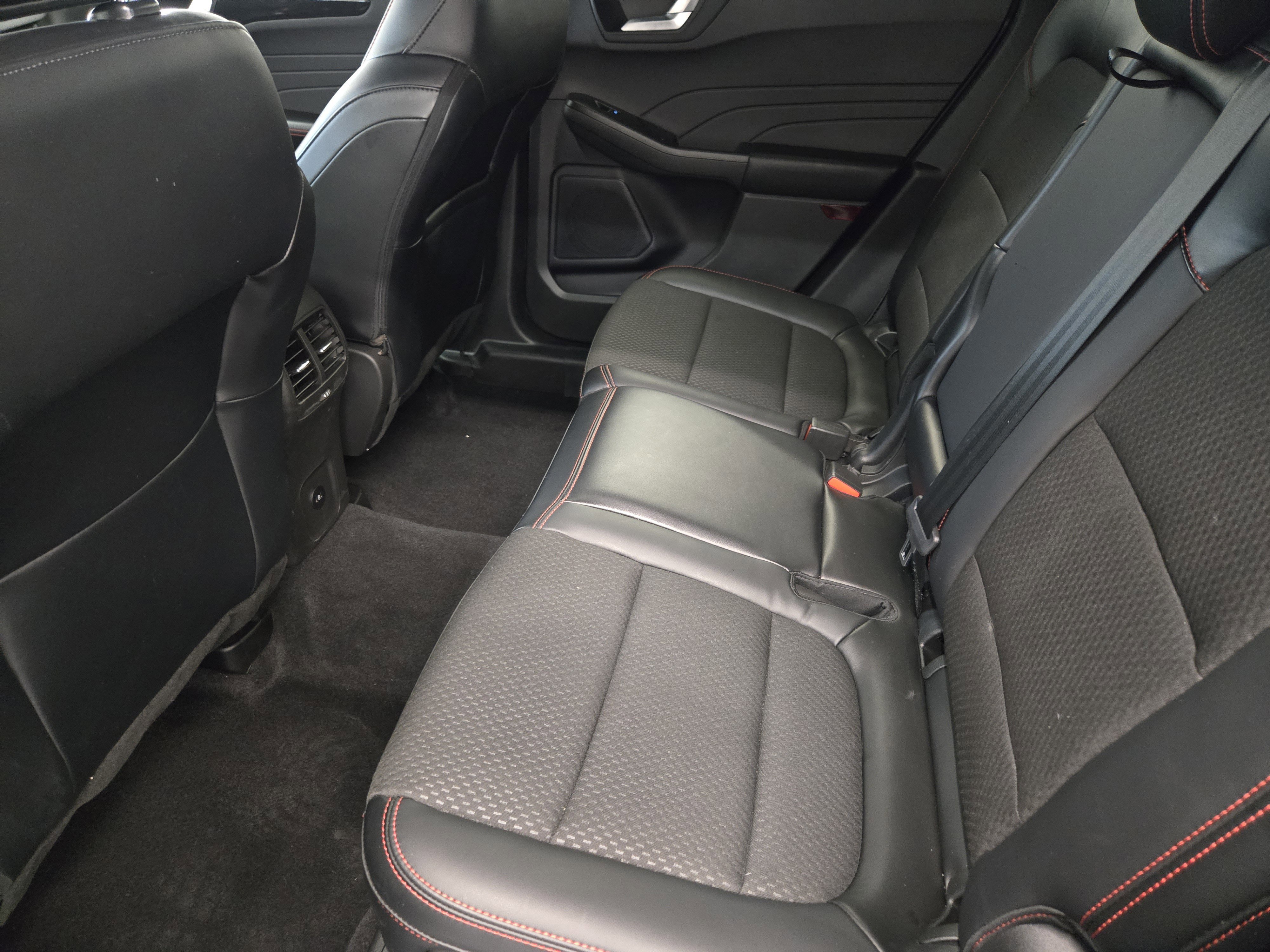 Certified 2023 Ford Escape ST-Line Select w/ Tech Pack #1 AWD/4WD image 29