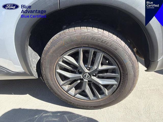 Used 2024 Nissan Rogue S FWD image 11