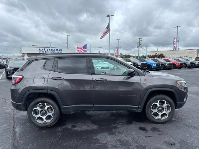 Used 2022 Jeep Compass Trailhawk w/ Trailhawk Convenience Group AWD/4WD image 6