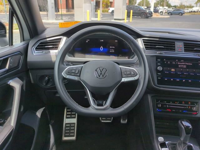 Used 2023 Volkswagen Tiguan SE R-Line FWD image 16