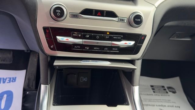 Certified 2022 Ford Explorer XLT w/ Equipment Group 202A image 17