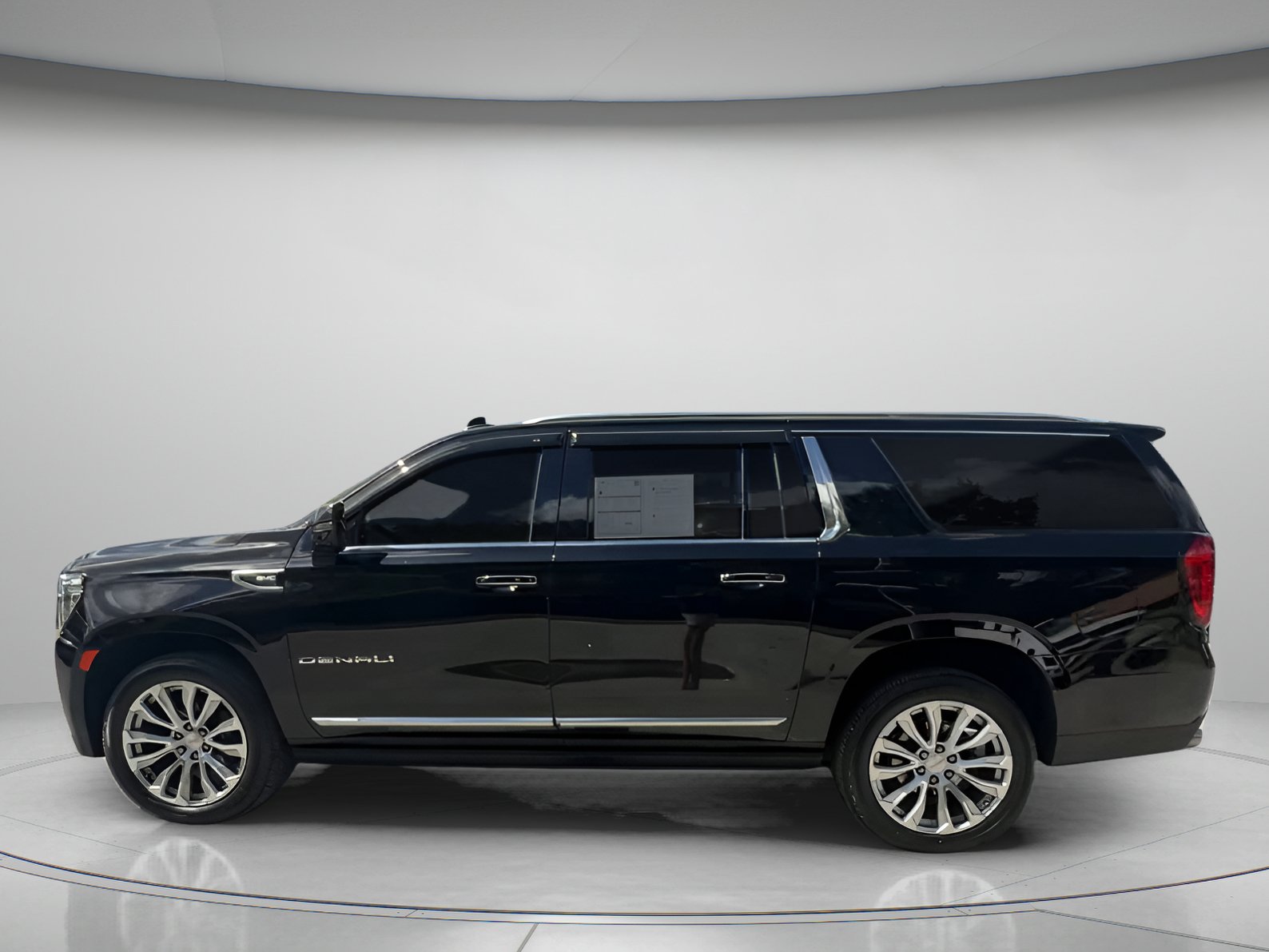 Used 2022 GMC Yukon XL Denali w/ Max Trailering Package RWD image 19