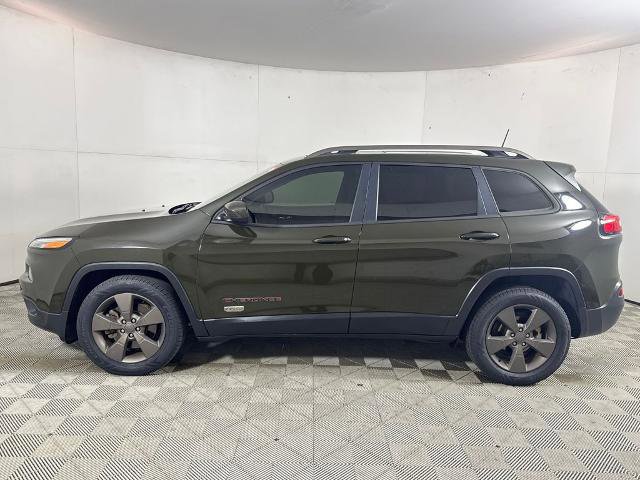 Used 2017 Jeep Cherokee Latitude image 2