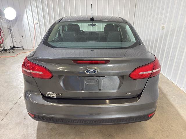 Certified 2017 Ford Focus SE image 3
