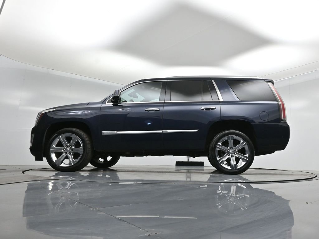 Used 2020 Cadillac Escalade Platinum image 25