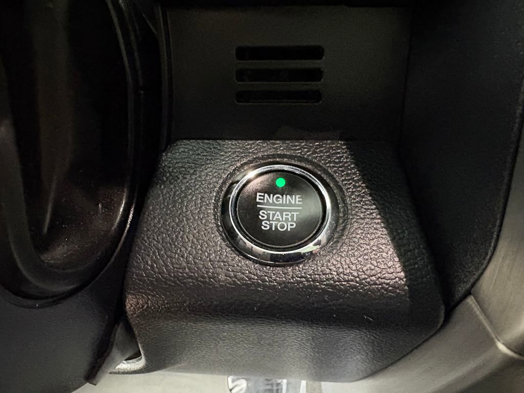 Certified 2022 Ford F350 Platinum w/ Tremor Off-Road Package AWD/4WD image 22