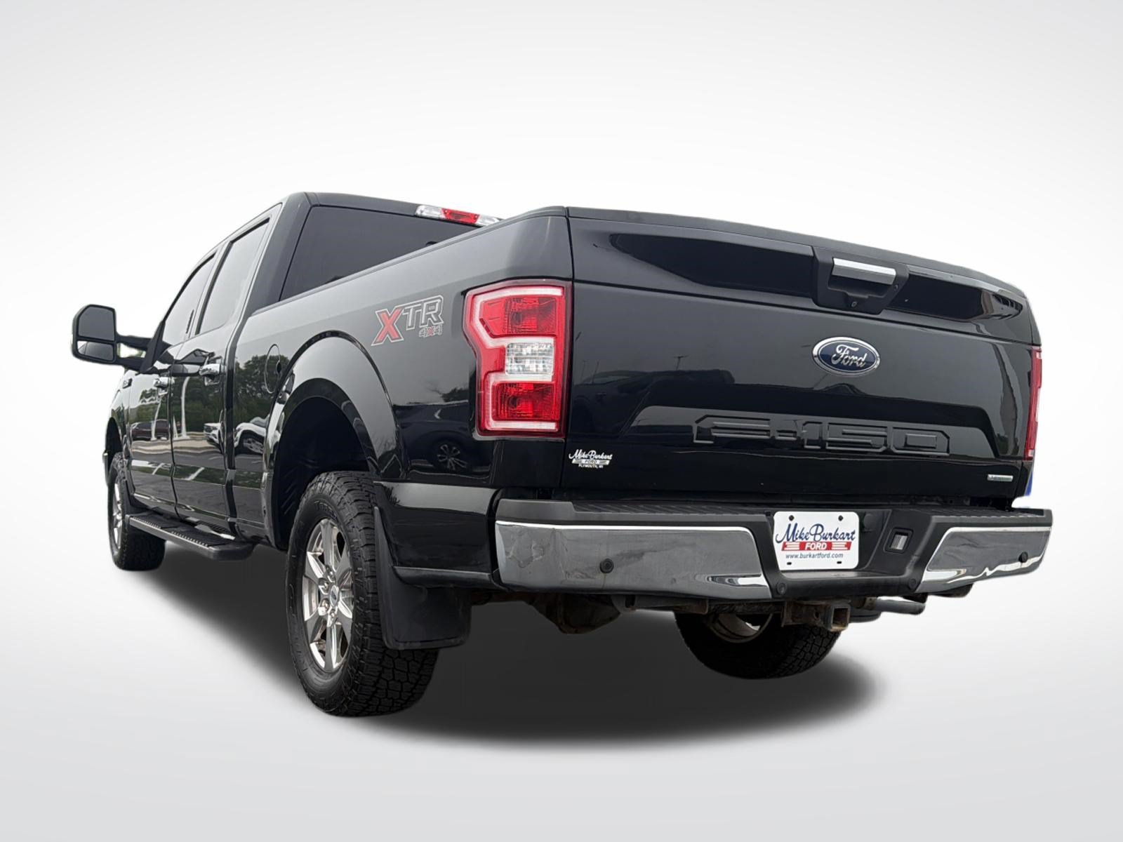 Certified 2018 Ford F150 XLT w/ Equipment Group 302A Luxury AWD/4WD image 16