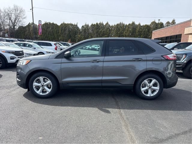 Certified 2024 Ford Edge SE image 2