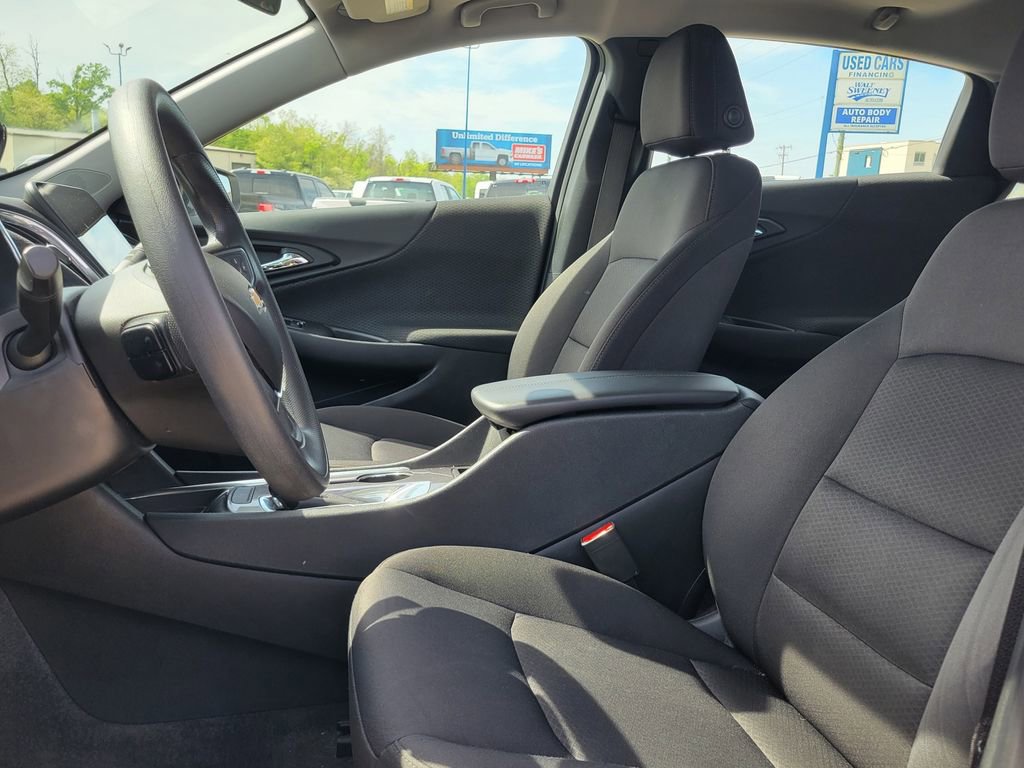 Used 2019 Chevrolet Malibu LT image 42