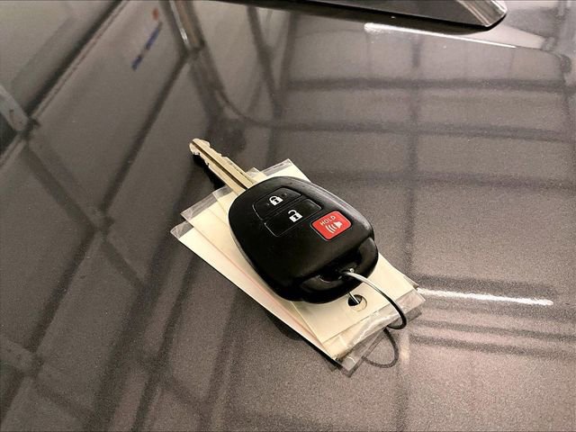Used 2018 Toyota Tundra SR5 w/ TRD Sport Package AWD/4WD image 9