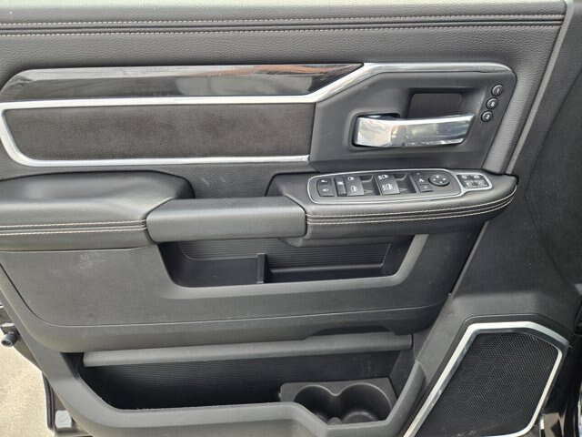 Used 2023 RAM 2500 Laramie w/ Night Edition AWD/4WD image 17