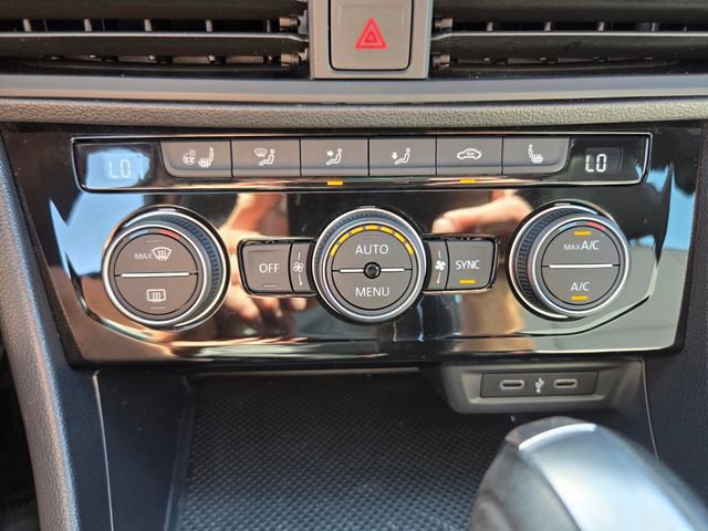 Used 2021 Volkswagen Jetta R-Line image 27