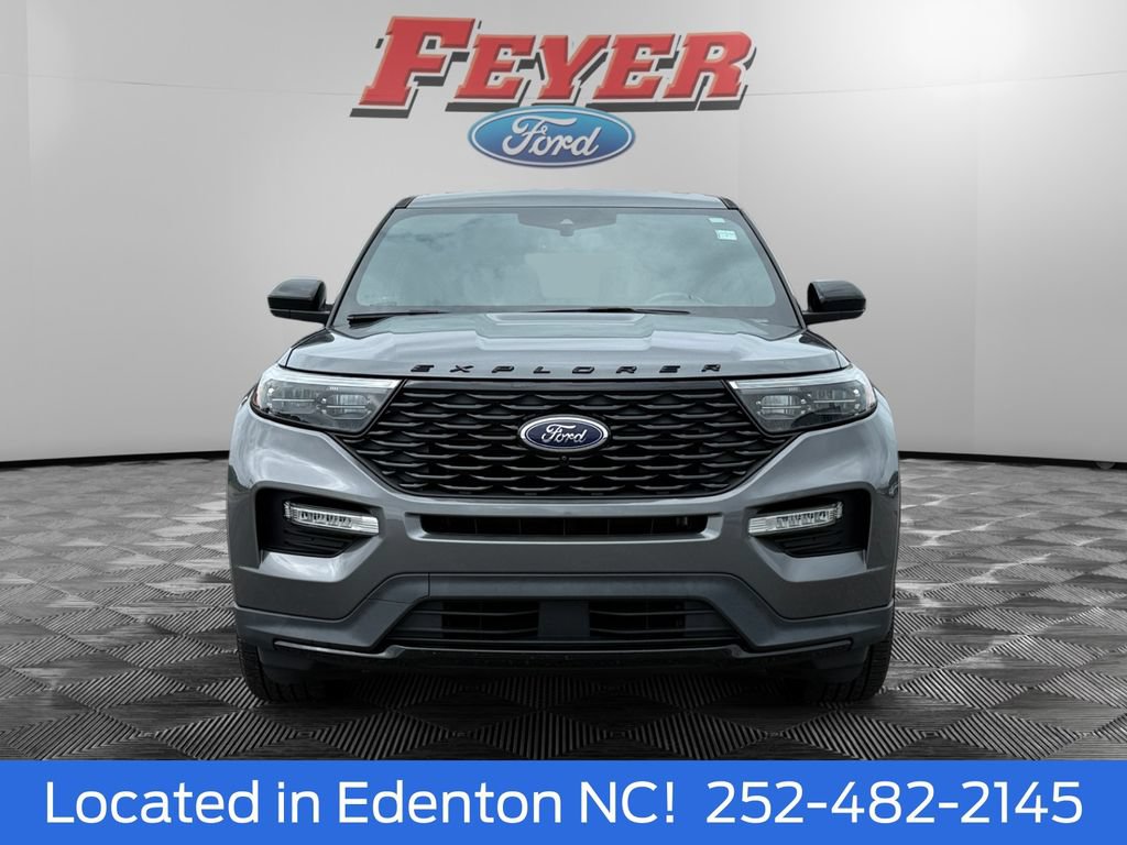 Certified 2022 Ford Explorer ST-Line AWD/4WD image 9