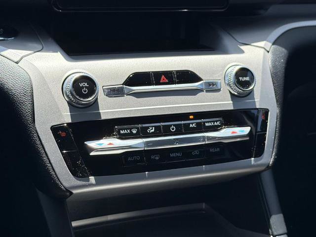 Certified 2023 Ford Explorer XLT RWD image 15