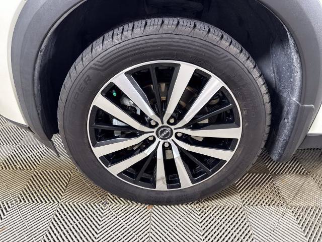 Used 2023 Nissan Pathfinder Platinum AWD/4WD image 13