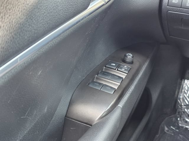 Used 2024 Toyota Camry SE FWD image 15