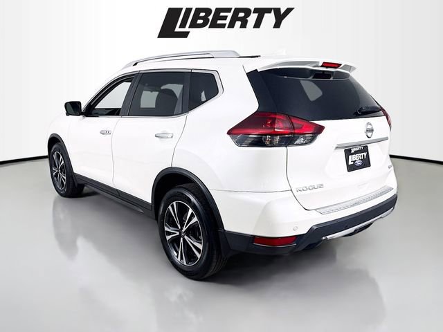 Used 2020 Nissan Rogue SV w/ Sun & Sound Touring Package image 3