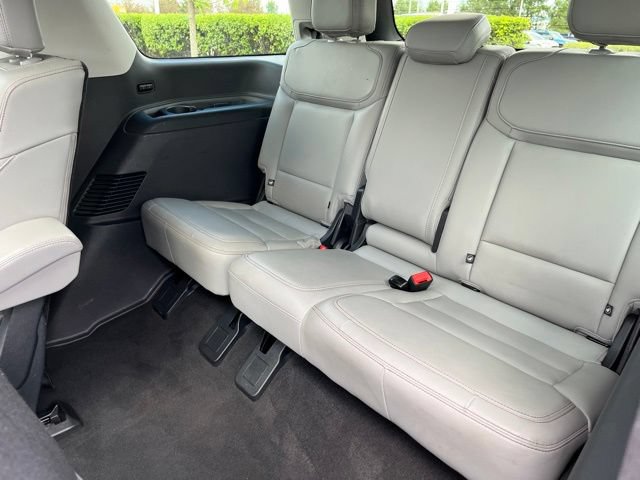 Certified 2025 Ford Expedition Active AWD/4WD image 16
