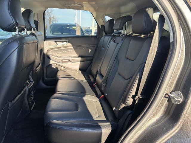 Certified 2018 Ford Edge Titanium w/ Equipment Group 301A image 7