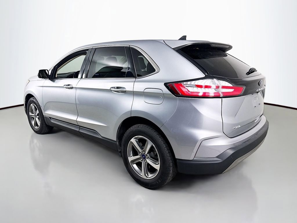 Certified 2022 Ford Edge SEL w/ Convenience Package AWD/4WD image 9