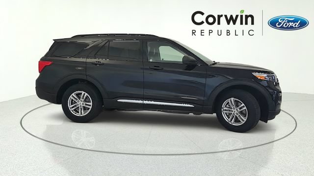 Certified 2023 Ford Explorer XLT w/ Equipment Group 202A AWD/4WD image 7