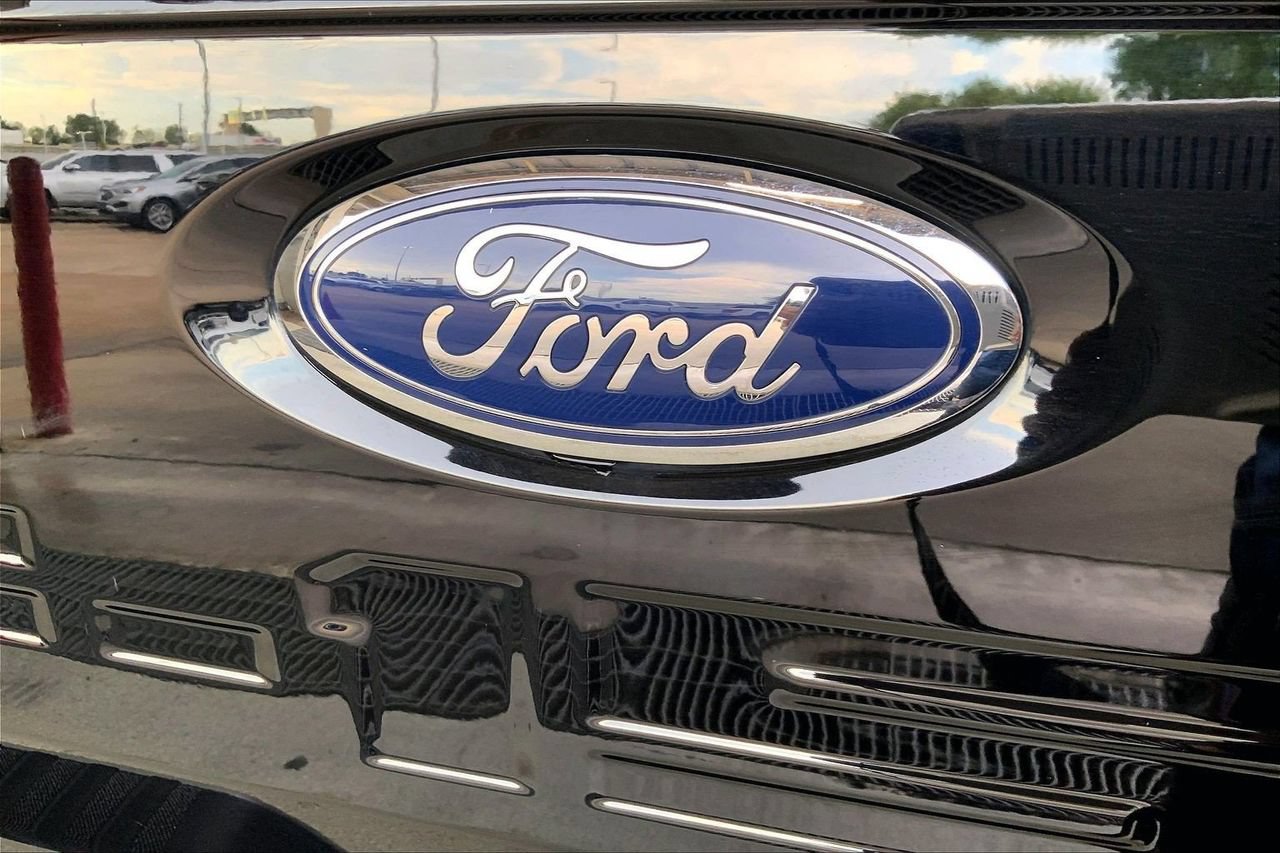Certified 2023 Ford F150 Lariat w/ Equipment Group 502A High AWD/4WD image 31
