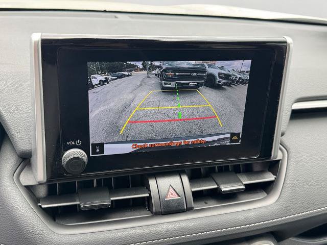 Used 2024 Toyota RAV4 XLE AWD/4WD image 20
