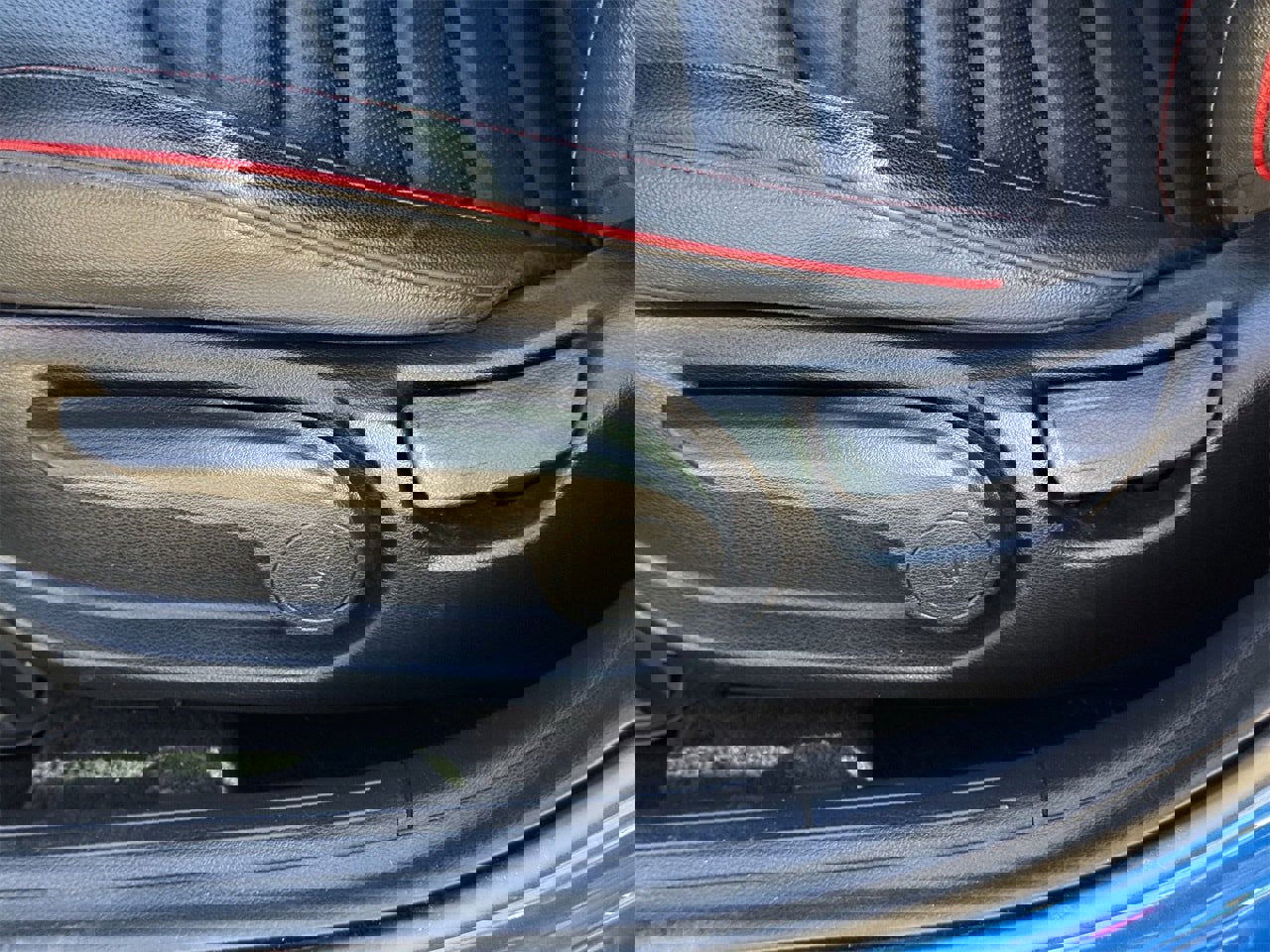 Used 2023 Kia Forte GT image 27