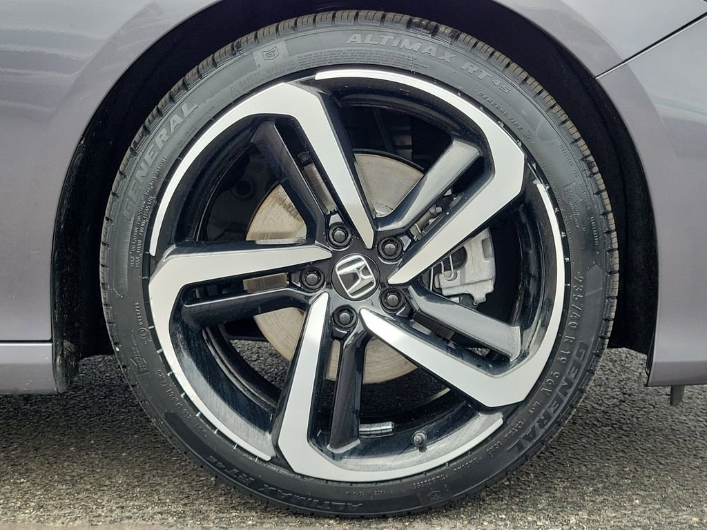 Used 2019 Honda Accord Sport image 9