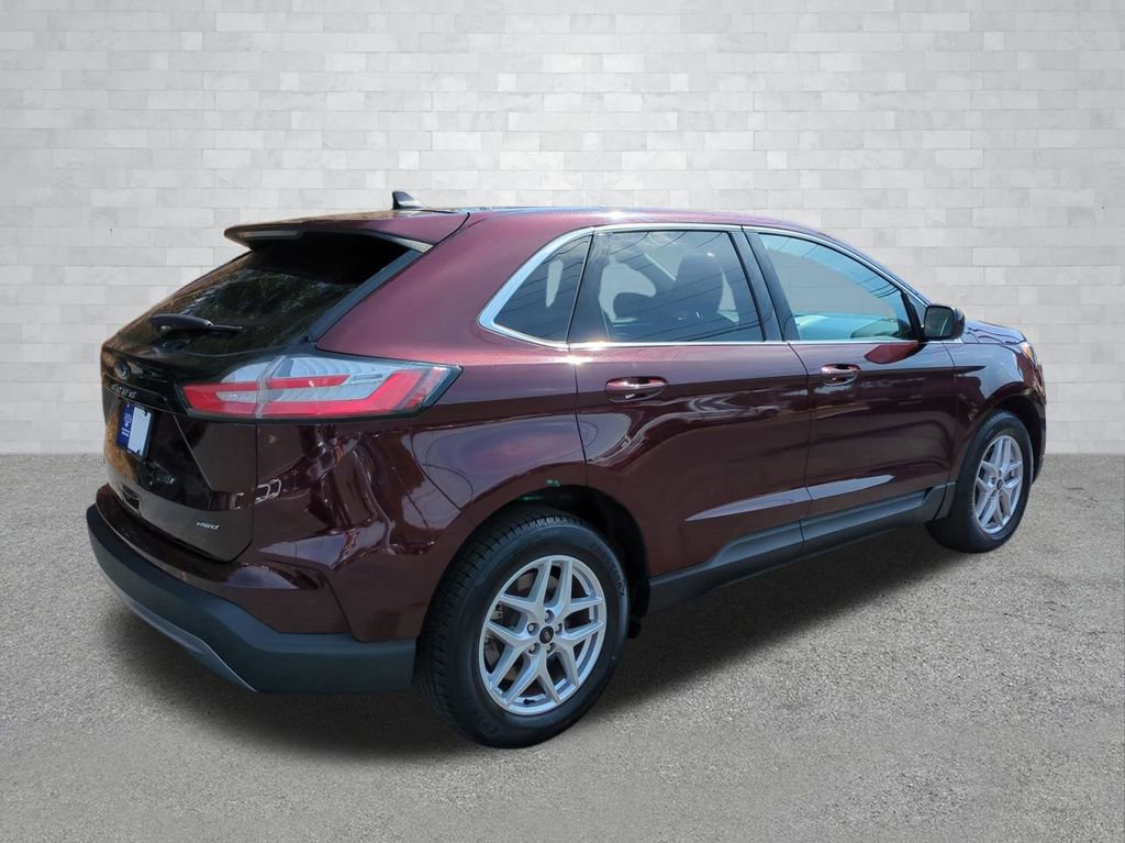 Certified 2024 Ford Edge SEL image 5
