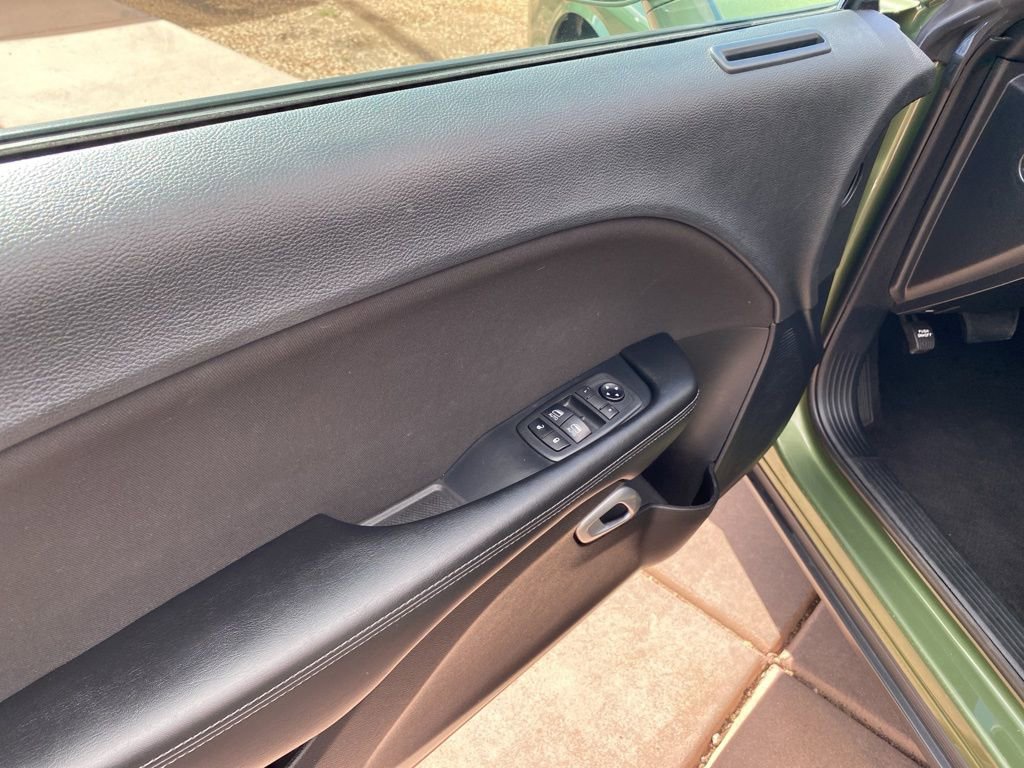 Used 2021 Dodge Challenger SXT image 17