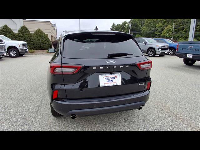 Certified 2024 Ford Escape ST-Line w/ Tech Pack #1 AWD/4WD image 36