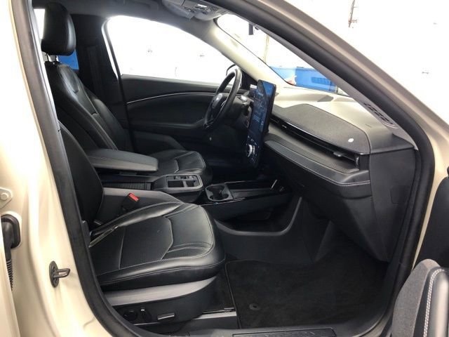 Certified 2025 Ford Mustang Mach-E Premium image 30