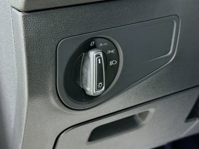 Used 2022 Volkswagen Tiguan SE image 10