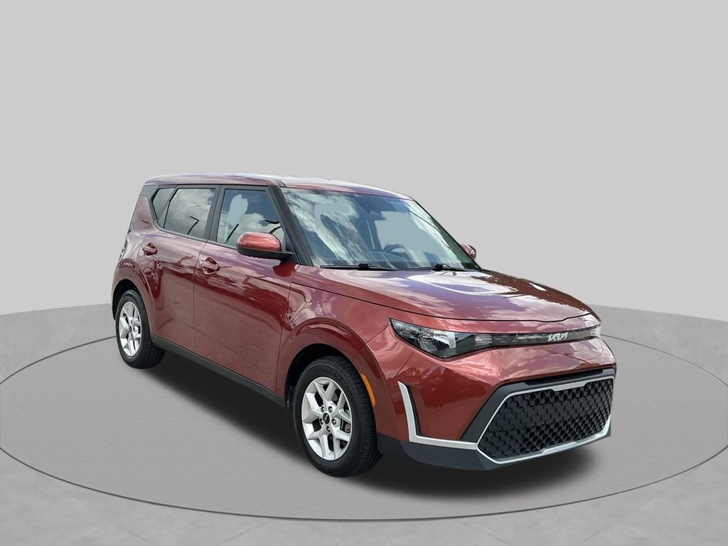 Used 2024 Kia Soul LX w/ Option Group 015 FWD image 13