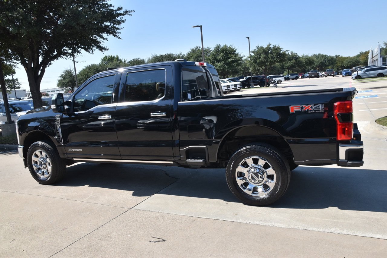 Certified 2024 Ford F250 Lariat w/ Lariat Ultimate Package AWD/4WD image 11