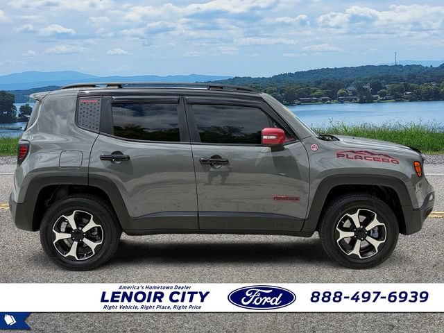 Used 2021 Jeep Renegade Trailhawk w/ Sun & Sound Group AWD/4WD image 2