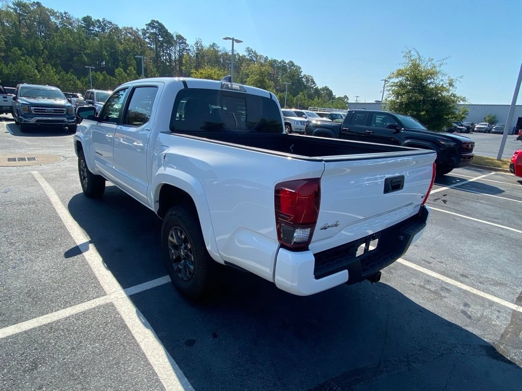 Used 2023 Toyota Tacoma SR5 w/ Technology Package AWD/4WD image 5