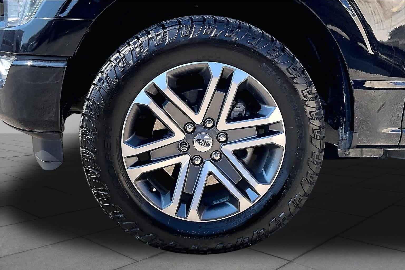 Certified 2022 Ford F150 XL w/ STX Appearance Package RWD image 11
