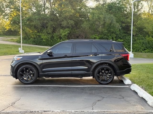 Certified 2024 Ford Explorer ST-Line w/ Class IV Trailer Tow Package AWD/4WD image 4