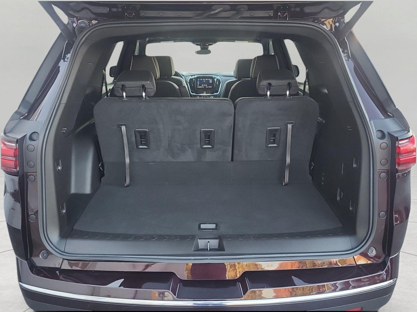 Used 2023 Chevrolet Traverse Premier AWD/4WD image 14