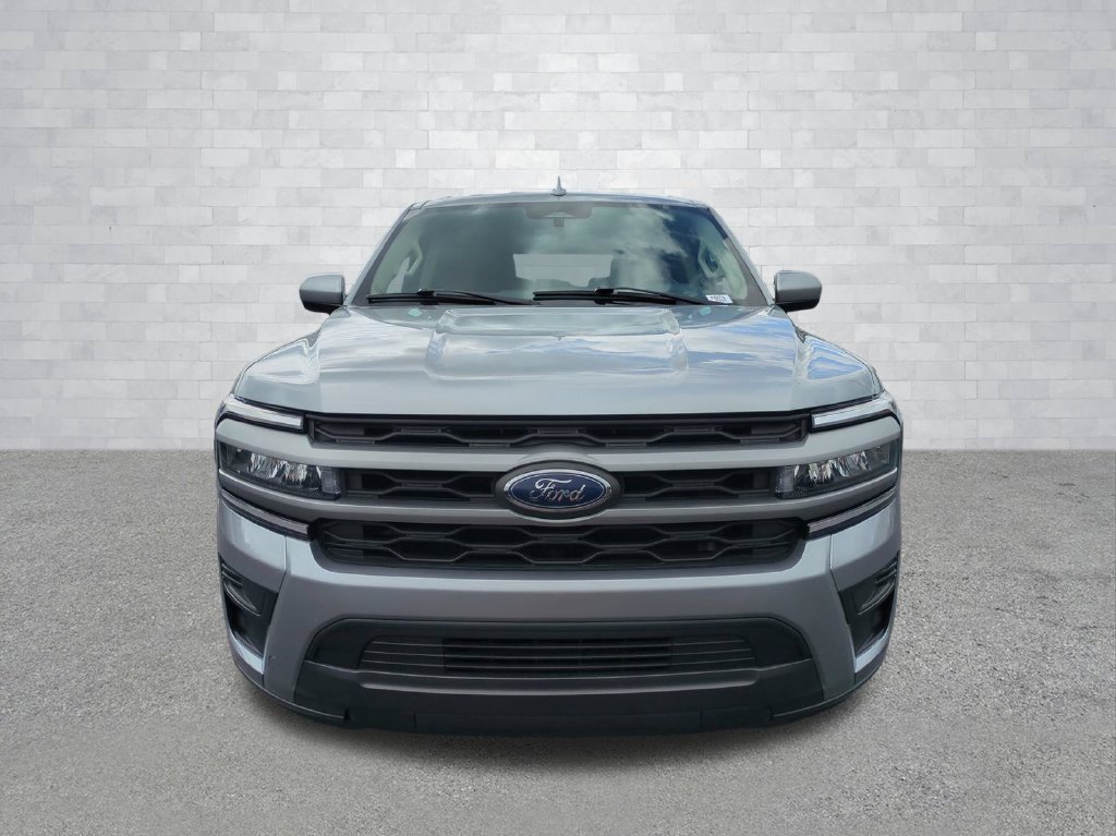 Certified 2024 Ford Expedition XLT RWD image 10