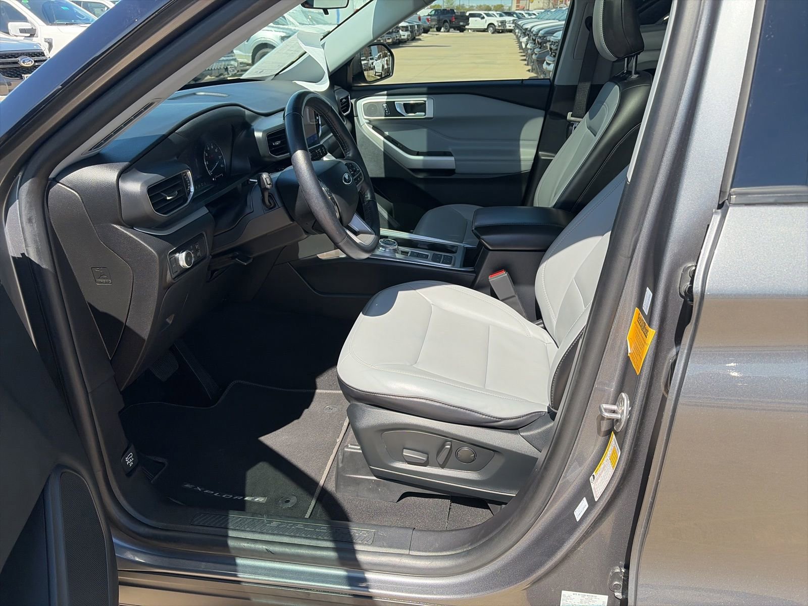 Certified 2021 Ford Explorer XLT w/ Equipment Group 202A image 12