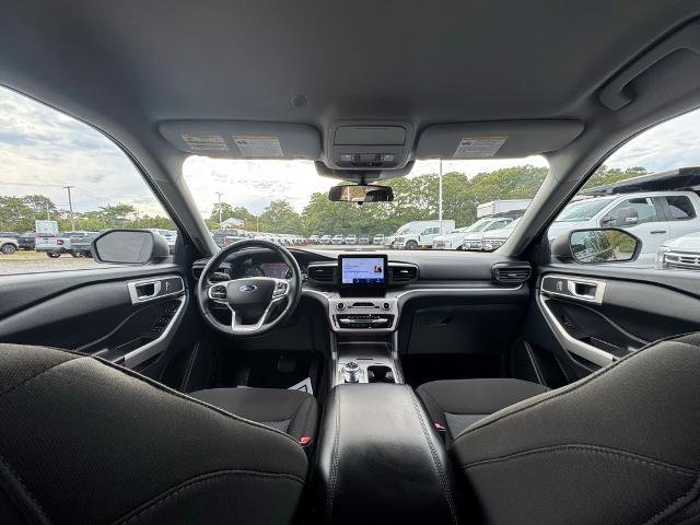 Certified 2022 Ford Explorer XLT w/ Class IV Trailer Tow Package image 12