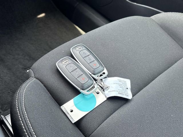 Used 2023 Nissan Rogue S image 24