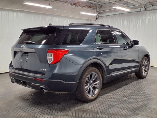 Certified 2022 Ford Explorer XLT w/ Equipment Group 202A AWD/4WD image 25